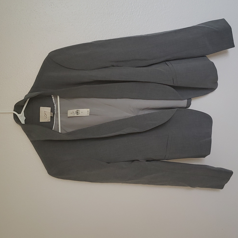 NWT Women's LOFT Grey Blazer